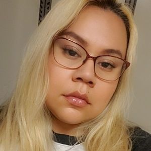 Meet your Posher, Julie-ann c.